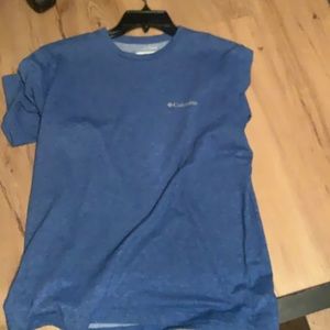 Columbia crew neck t shirt